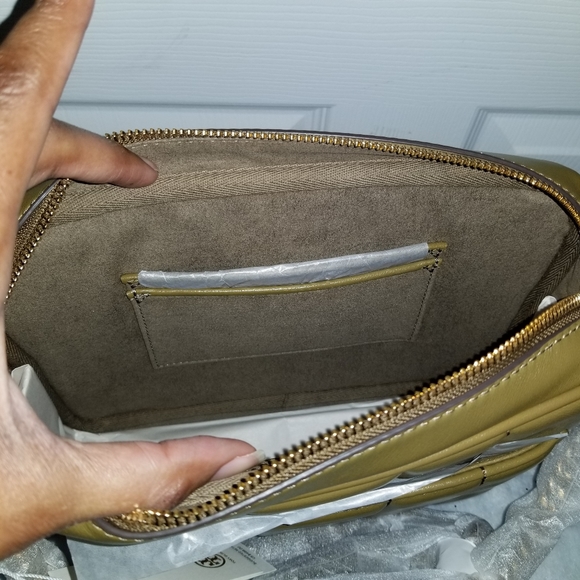 TORY BURCH KIRA CAMERA BAG (NWT) - Picture 8 of 16